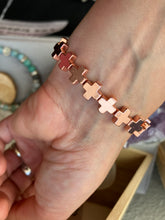 Charger l&#39;image dans la galerie, Bracelet croix &amp; médaille miraculeuse - hématite
