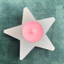 Charger l&#39;image dans la galerie, Bougeoir forme étoile en sélénite
