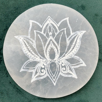 plaque en sélénite, fleur de lotus, plaque purification
