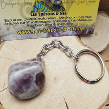 Charger l&#39;image dans la galerie, Porte-clés en améthyste : apaisement, anti-stress, meilleur sommeil, élévation spirituelle, confiance en soi.
